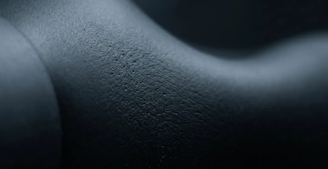 Gros plan sur la texture d'un matériau souple absorbant les vibrations